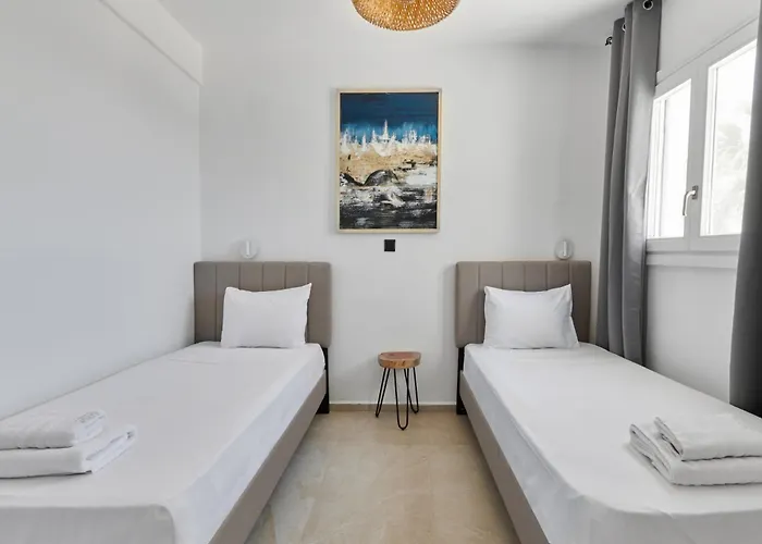 Kipos & Mykonos Town