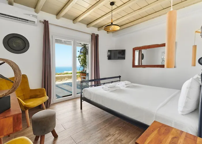 Kipos & Mykonos Town